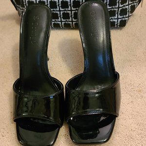 Coutgo Black Slip On Pumps in Size 7 (New)